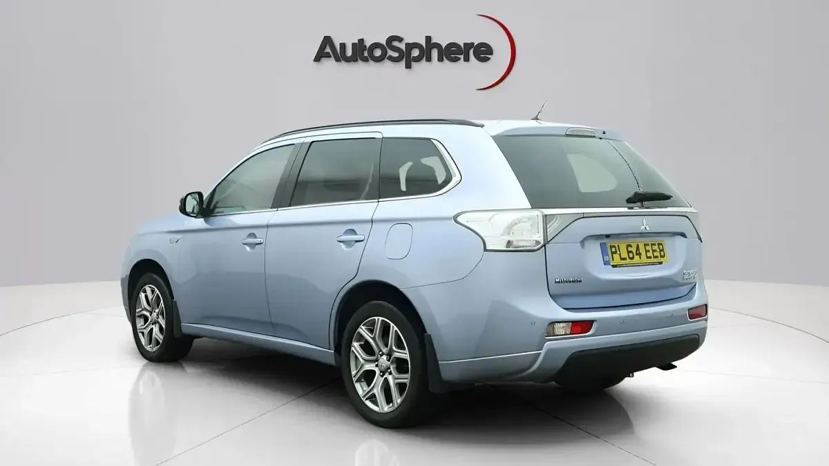 Used Mitsubishi Outlander P-HEV 2014 Blue Estate