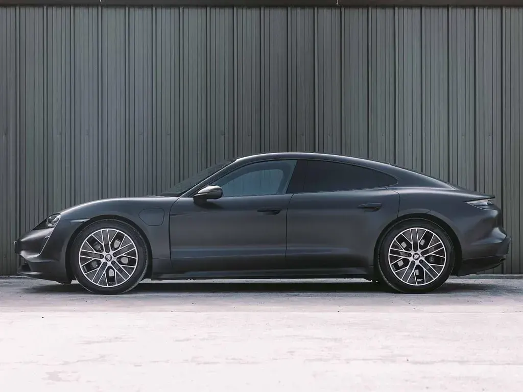 Usado Porsche Taycan Performance Package 11 kW (15 CV) 2021 Negro Berlina