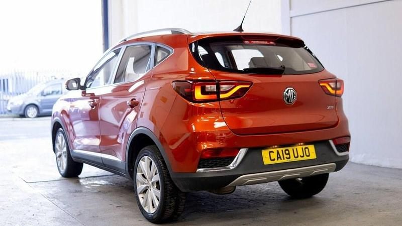 Used MG ZS Excite 106 HP (77 kW) 2019 Orange SUV