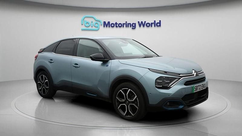 Used Citroën e-C4 Shine 100 kW (136 HP) 2023 Blue Hatchback