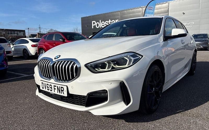 Used BMW 118 M Sport 140 HP (102 kW) 2019 White Hatchback