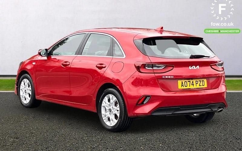 Used Kia Ceed 140 HP (102 kW) 2024 Red Hatchback