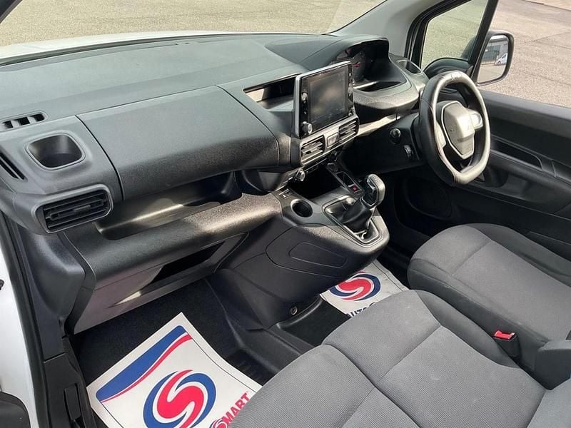 Used Peugeot Partner 131 HP (96 kW) 2019 White MPV