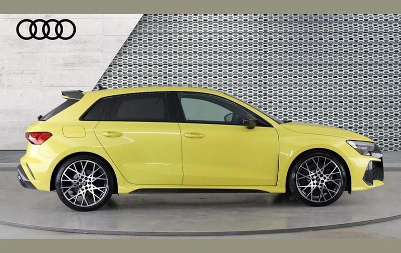 Used Audi RS3 Comfort 400 HP (294 kW) 2025 Yellow Sedan