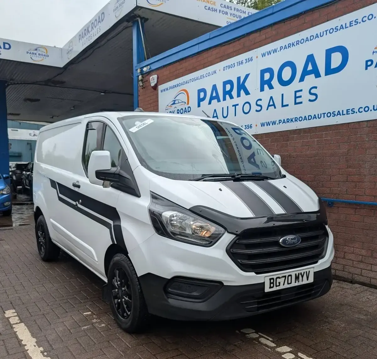 Used Ford Transit Custom 105 HP (77 kW) 2020 White Van