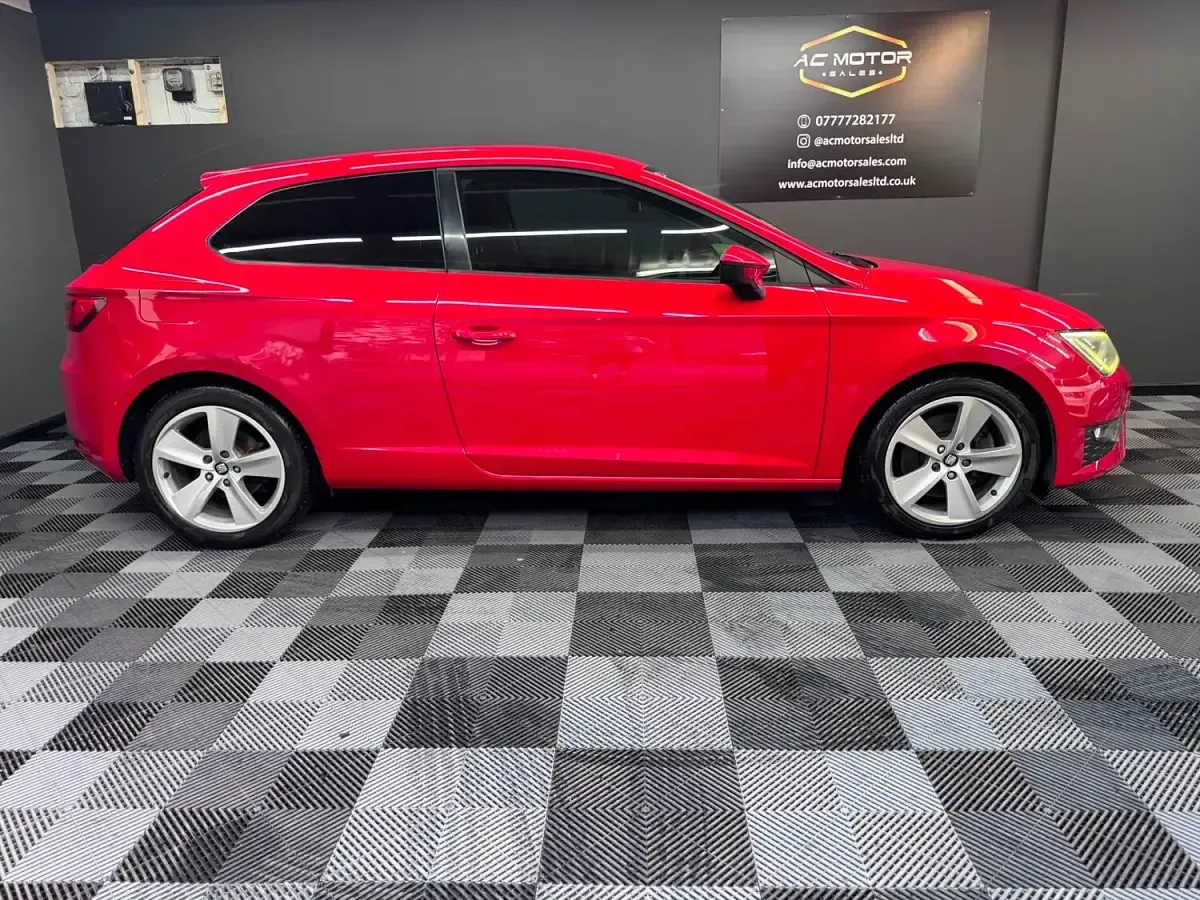 Used Seat Leon FR 180 HP (132 kW) 2013 Red Hatchback