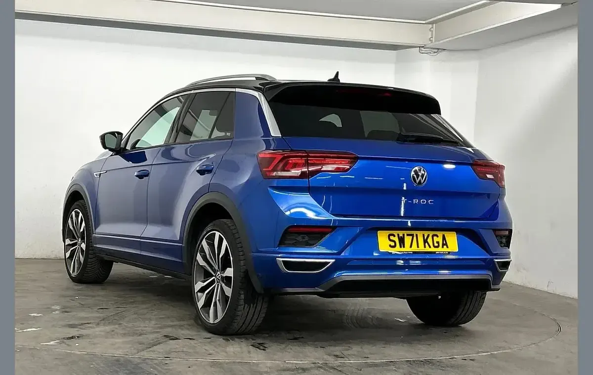 Used VW T-Roc R-line 150 HP (110 kW) 2022 Blue SUV