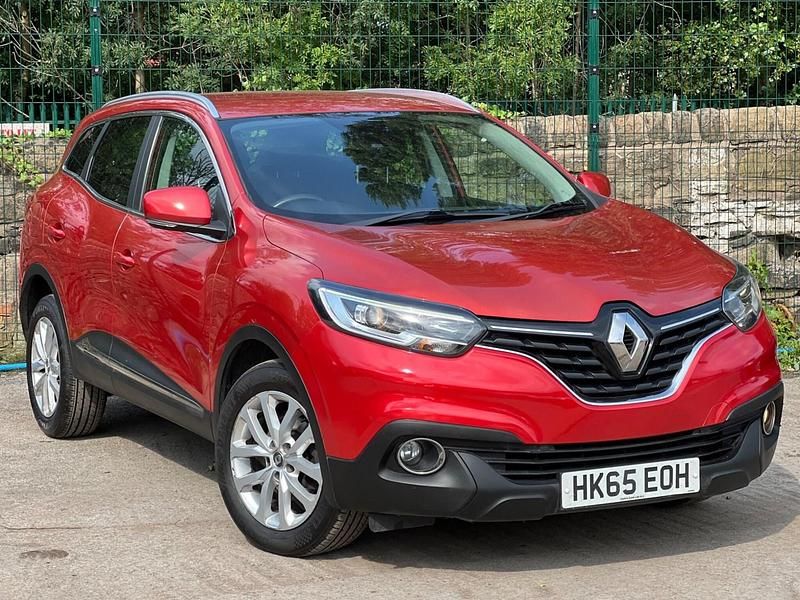 Used Renault Kadjar Dynamique 110 HP (80 kW) 2015 Red SUV