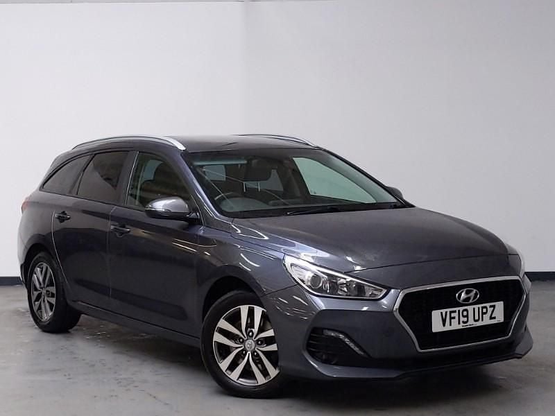 Grey Used 2019 Hyundai i30 SE Estate | £9,998 (Fair price) - Image 1/1