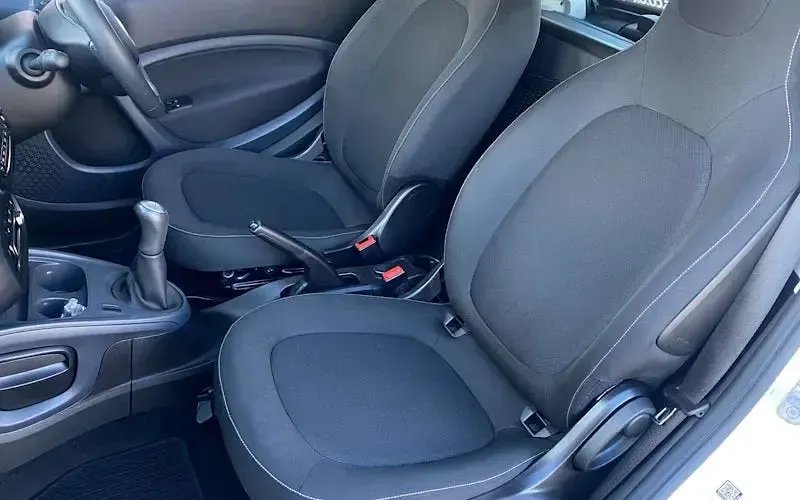 Usado Smart ForTwo Coupé Passion 71 HP (52 kW) 2017 Branco Coupé