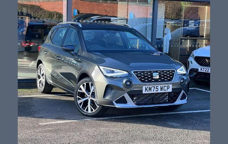 New Seat Arona Xperience Lux 113 HP (83 kW) 2025 Mntngrn+grey rf SUV