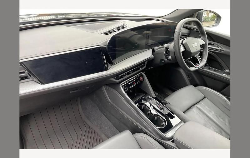 Begagnad Audi Q5 Advanced 204 HK (150 kW) 2025 Svart SUV