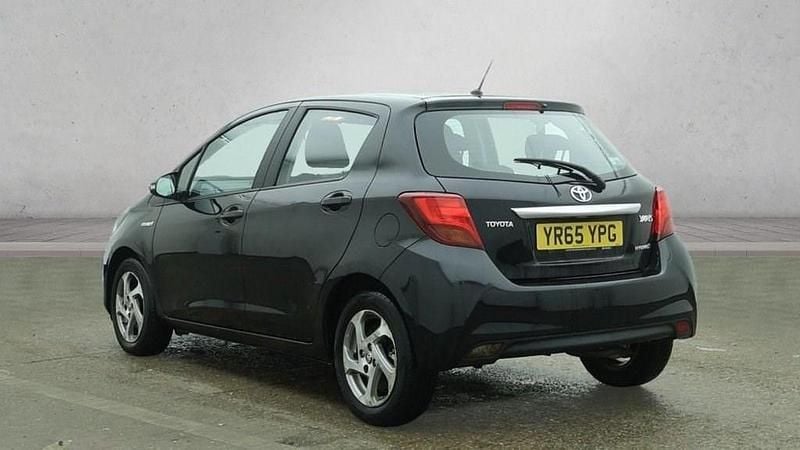 Used Toyota Yaris Hybrid 2015 Black Hatchback