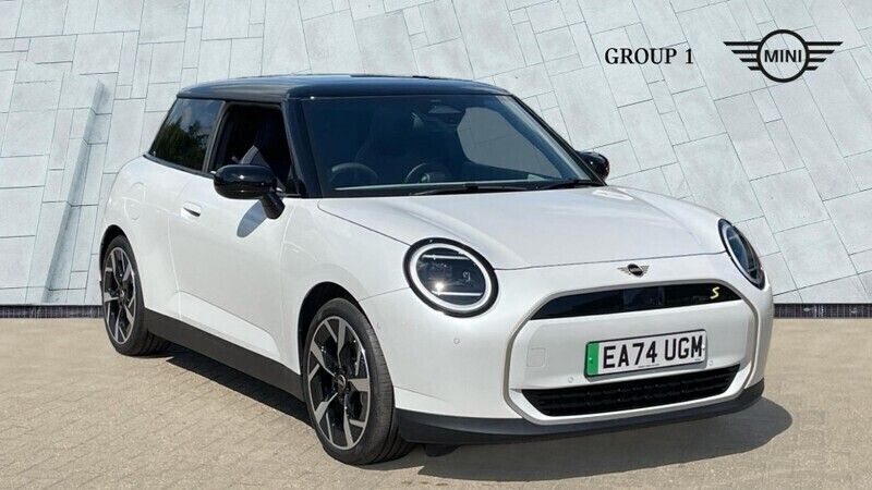 White New 2024 Mini Cooper SE Hatch Hatchback | £29,795 (Fair price) - Image 1/4