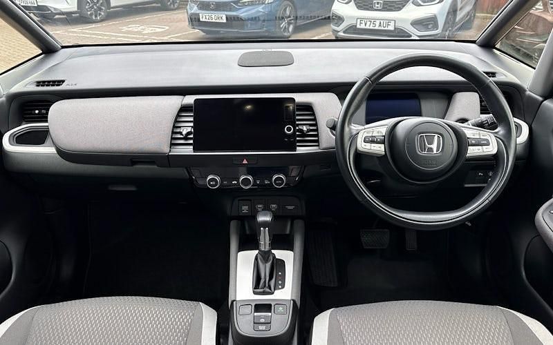 Używany Honda Jazz Hybrid 109 KM (80 kW) 2023 Szary Hatchback