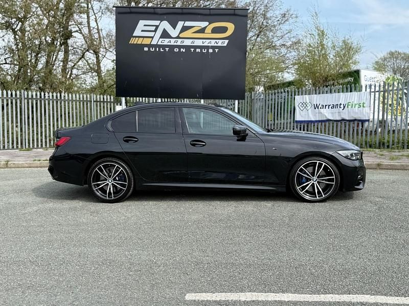 Usado BMW 330e M Sport 292 HP (214 kW) 2021 Preto Sedan