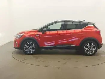 Used Renault Captur Techno 160 HP (117 kW) 2023 Red/black SUV