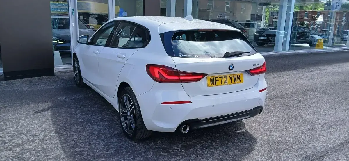 Used BMW 116 Sport Line 2022 White Hatchback
