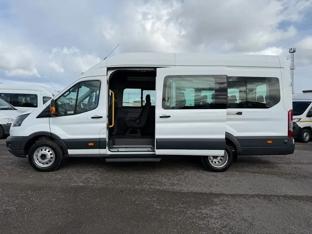 Used Ford Transit Trend 125 HP (91 kW) 2017 White