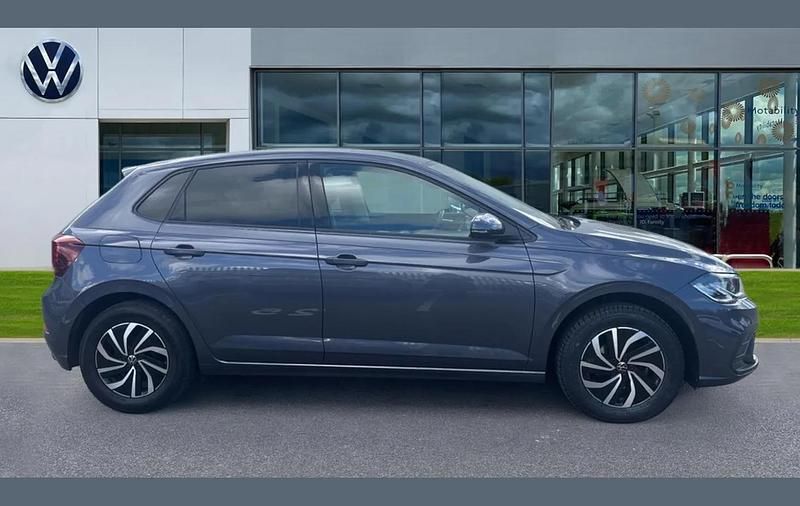 Used VW Polo Life 95 HP (69 kW) 2024 Grey Hatchback