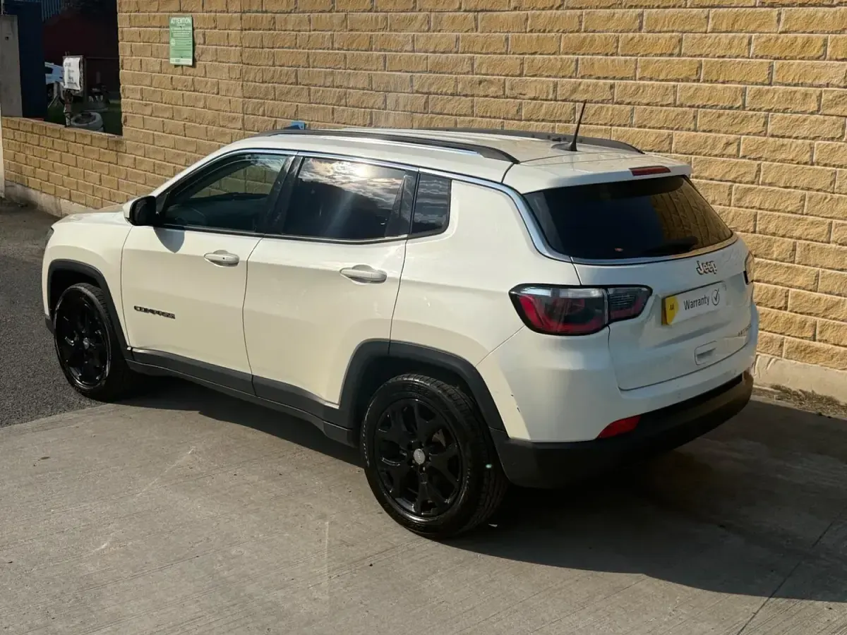 Used Jeep Compass Limited 120 HP (88 kW) 2018 White SUV