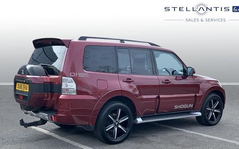 Used Mitsubishi Shogun 190 HP (139 kW) 2017 SUV