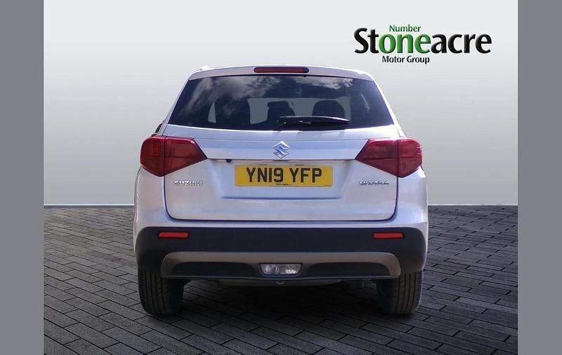 Second-hand Suzuki Vitara SZ-T 112 CP (82 kW) 2019 Argintiu SUV