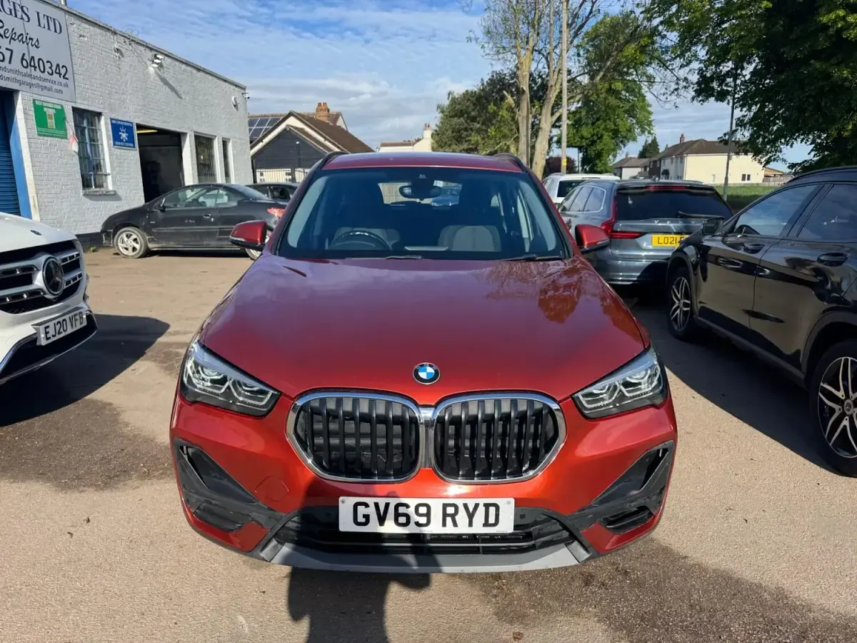 Used BMW X1 Sport Line 192 HP (141 kW) 2020 Orange SUV