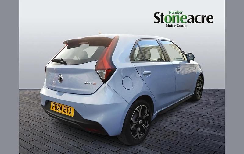 Used MG MG3 Exclusive 106 HP (77 kW) 2024 Silver Hatchback