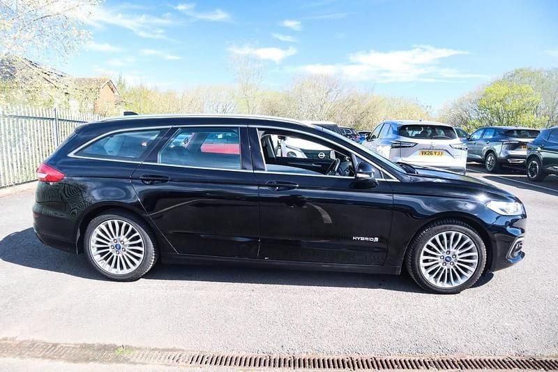 Used Ford Mondeo Titanium 184 HP (135 kW) 2020 Black Estate