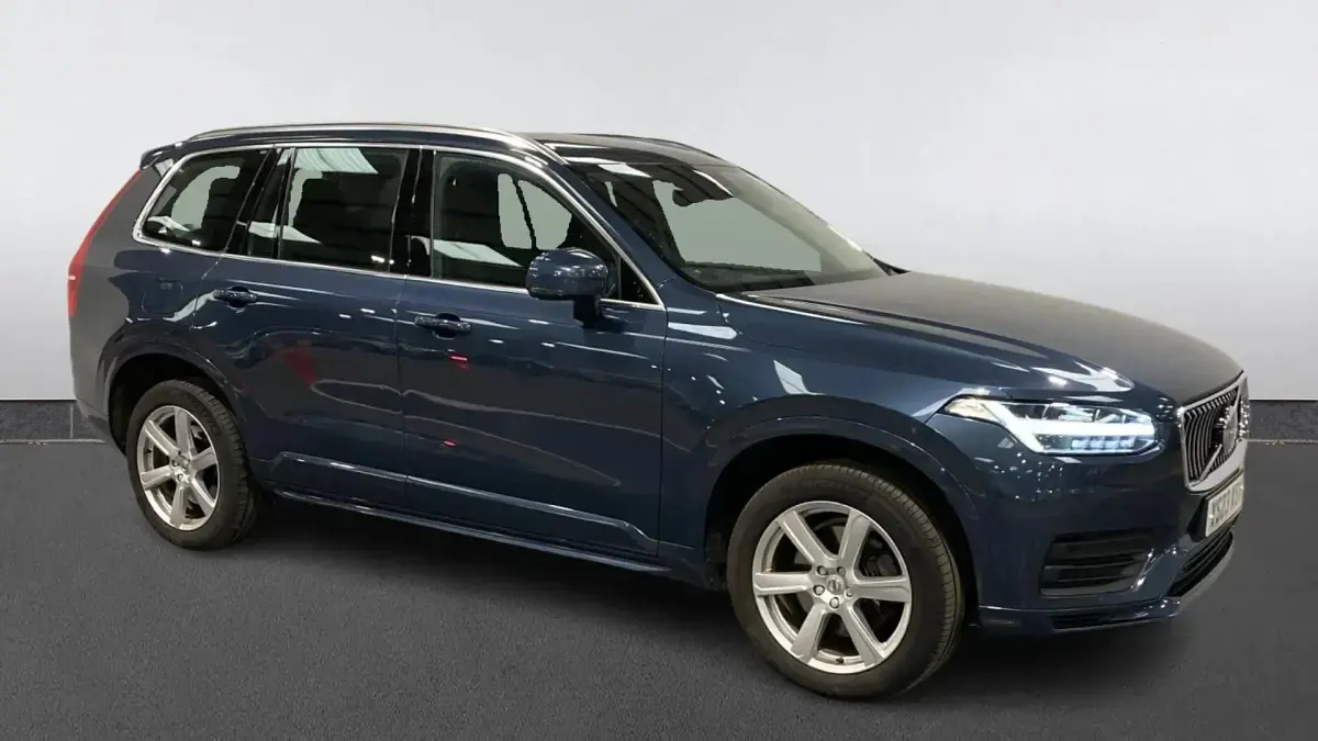 Usado Volvo XC90 Core 250 HP (183 kW) 2023 Azul SUV
