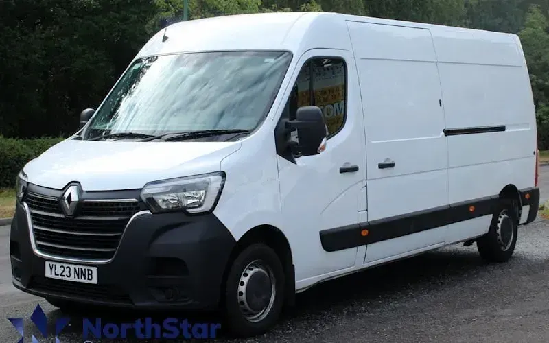 Used Renault Master 135 HP (99 kW) 2023 MPV