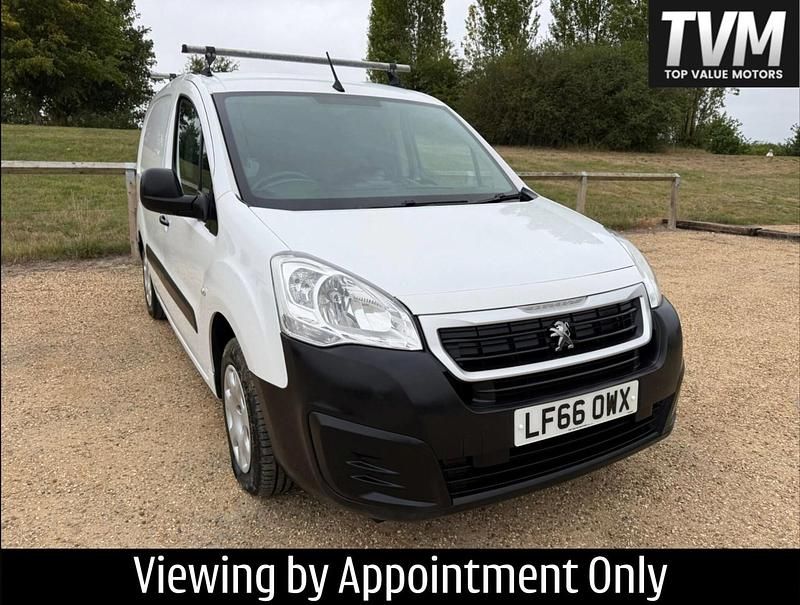 Used Peugeot Partner 2016 White MPV