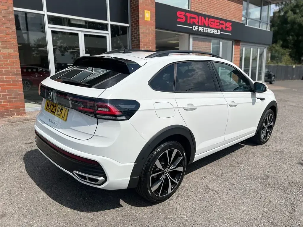 Used VW Taigo R-line 110 HP (80 kW) 2025 White SUV
