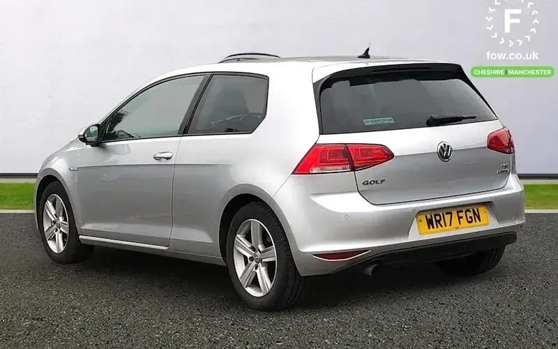 Used VW Golf VII Edition 116 HP (85 kW) 2016 Silver Hatchback