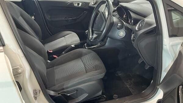 Usado Ford Fiesta Zetec 2016 Branco Citadino