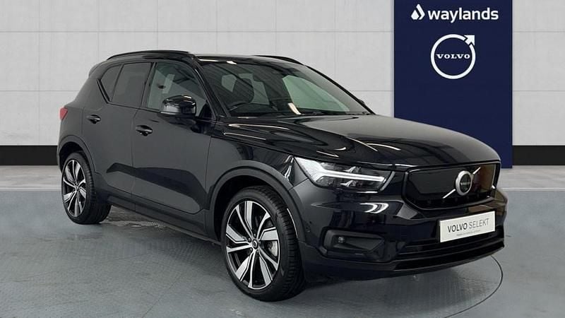 Black Used 2022 Volvo XC40 Pro SUV | £27,170 (Good price) - Image 1/4