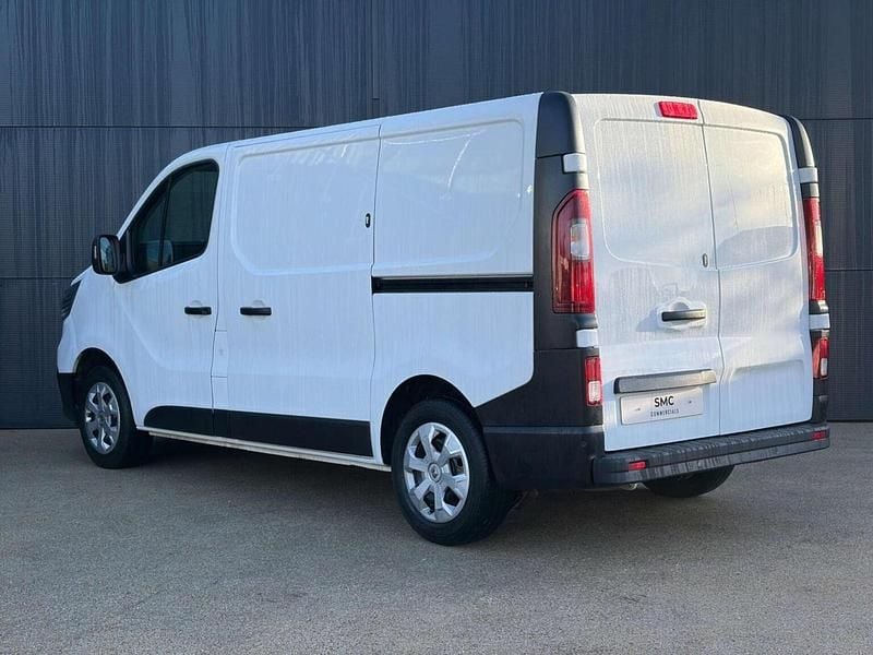 Used Renault Trafic Business 2023 White MPV