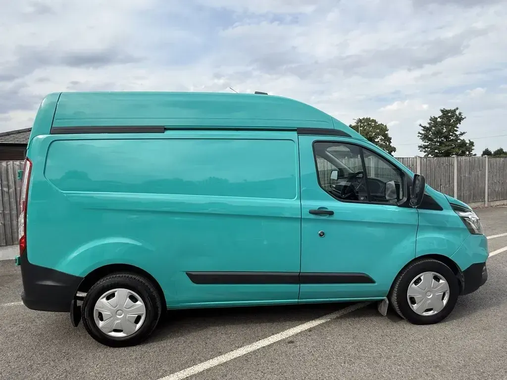 Used Ford Transit Custom Trend 130 HP (95 kW) 2022 Green Van