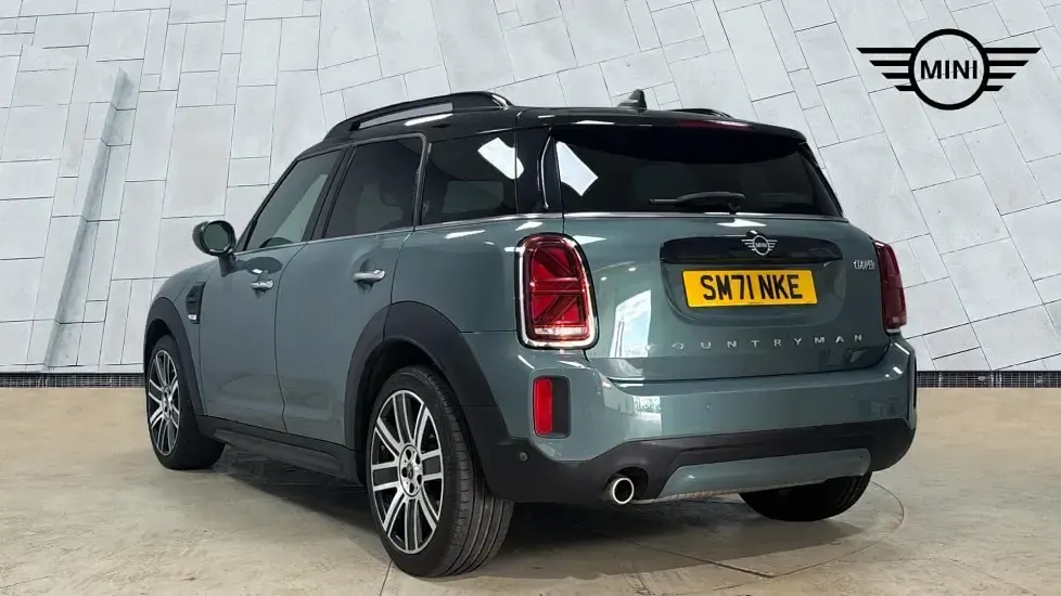 Used Mini Cooper Countryman Exclusive 134 HP (98 kW) 2022 Green SUV