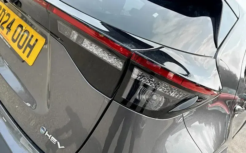 Used Toyota Yaris Cross Design 116 HP (85 kW) 2024 Grey SUV