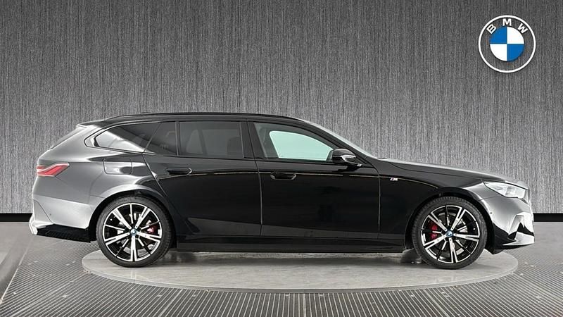 Used BMW 530e M Sport 295 HP (216 kW) 2025 Black Estate