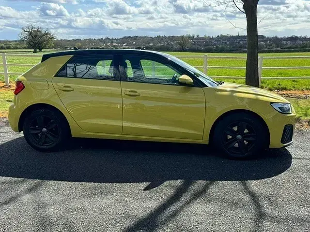 Usado Audi A1 Premium 2019 Amarillo SUV
