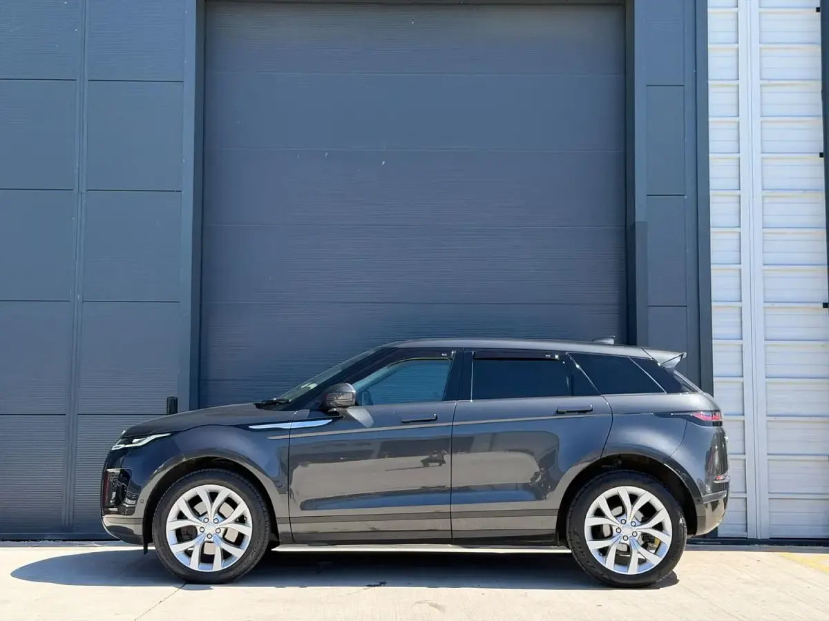 Used Land Rover Range Rover evoque SE 150 HP (110 kW) 2019 Grey SUV