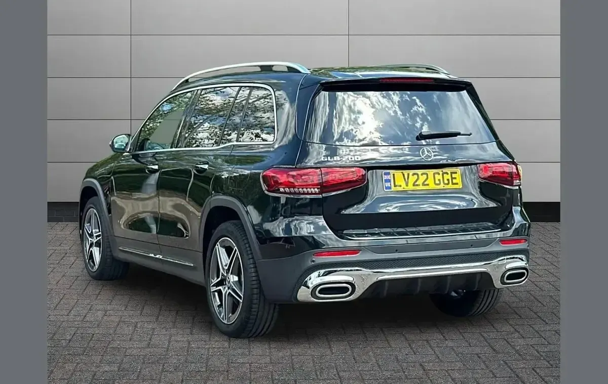 Used Mercedes GLB200 AMG Line Premium Plus 161 HP (118 kW) 2022 Black SUV