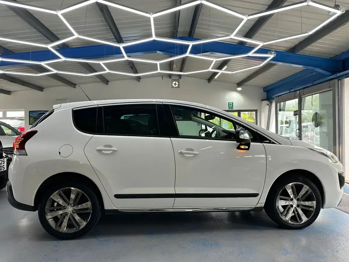 Used Peugeot 3008 Allure 2016 White SUV