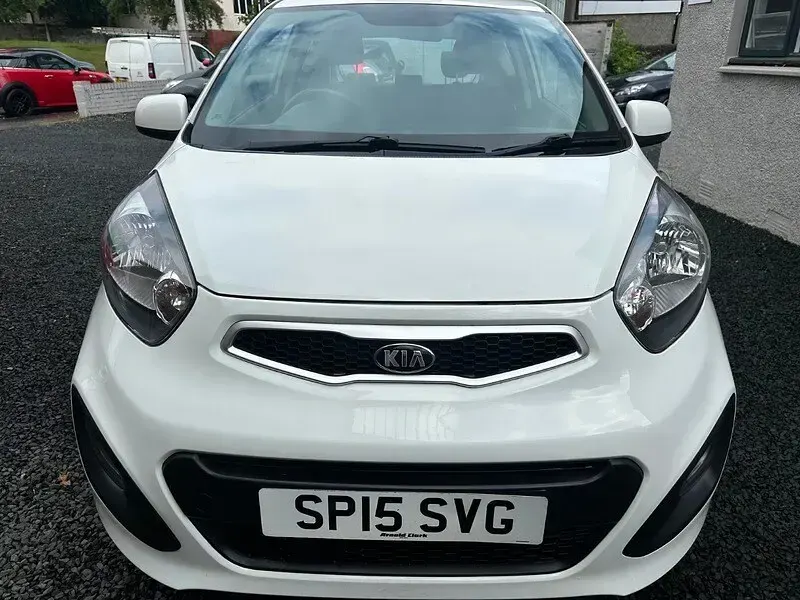 Used Kia Picanto 68 HP (50 kW) 2015 White Hatchback