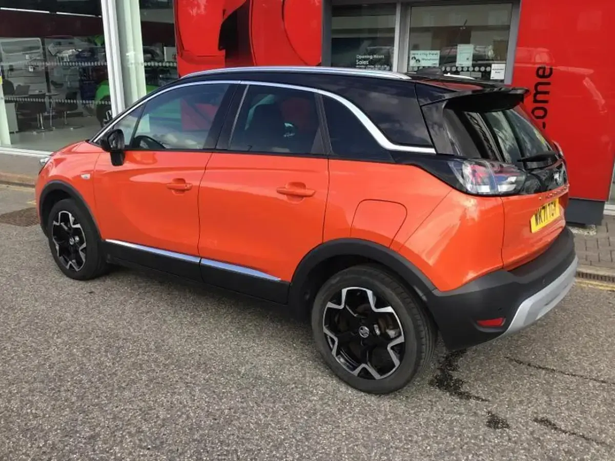 Used Vauxhall Crossland Ultimate 118 HP (86 kW) 2021 Orange SUV