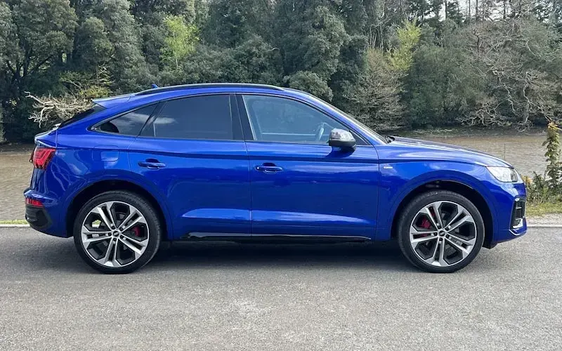 Usado Audi Q5 Sportback Comfort 265 CV (194 kW) 2022 Azul SUV