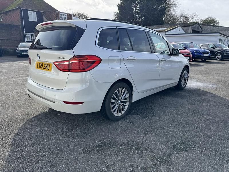 Used BMW 218 Gran Tourer Luxury Line 138 HP (101 kW) 2019 White MPV